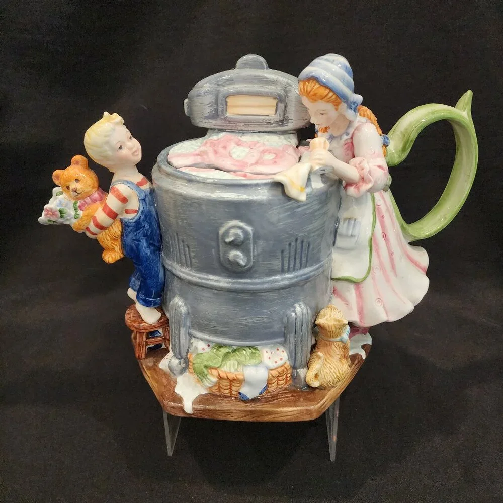 Vintage Ceramic Teapot Old Fashioned Ringer Washer Mom and Son, Rare